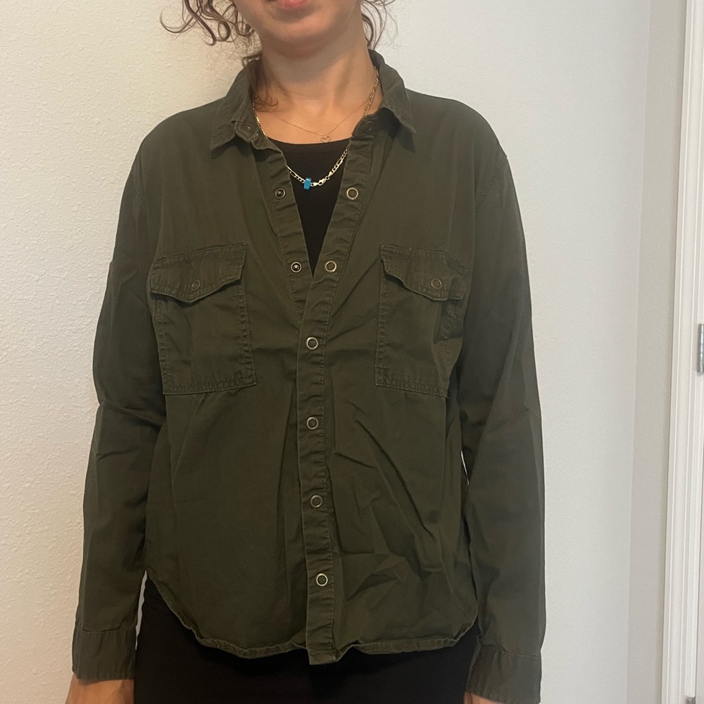 Forever 21 small green shirt